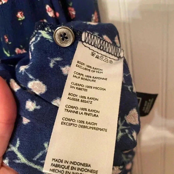 Cleobella Bell Sleeve Rose Patterned Blouse - Picture 8 of 14